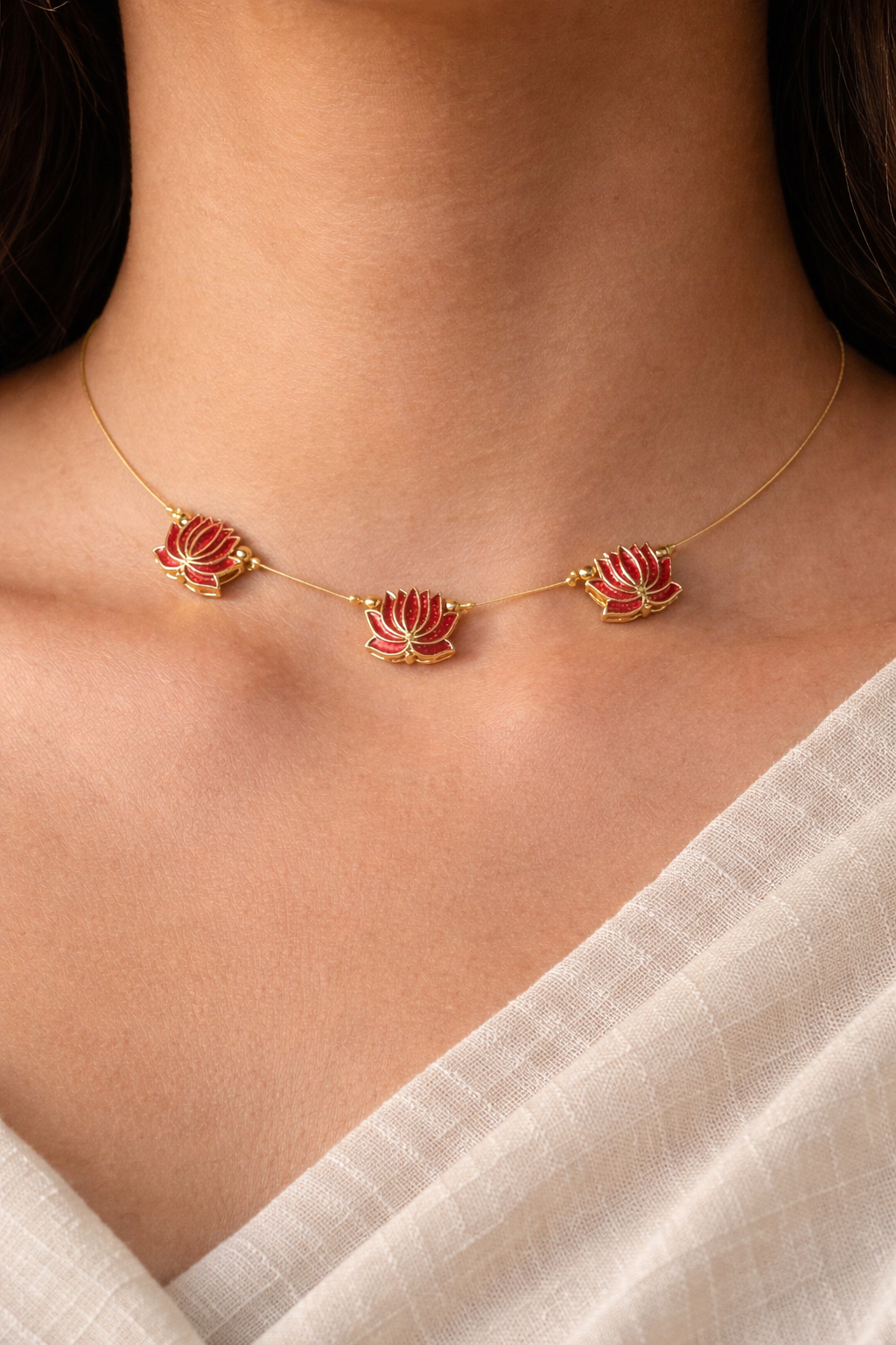 Lotus Trio Chain