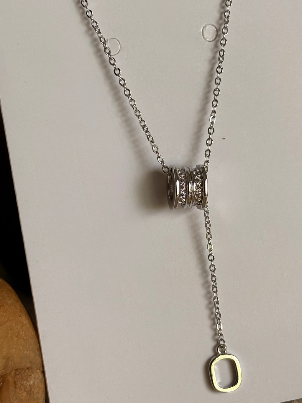 Eterna Loop Necklace