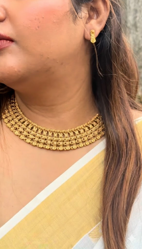 Zariya Gold Choker Set