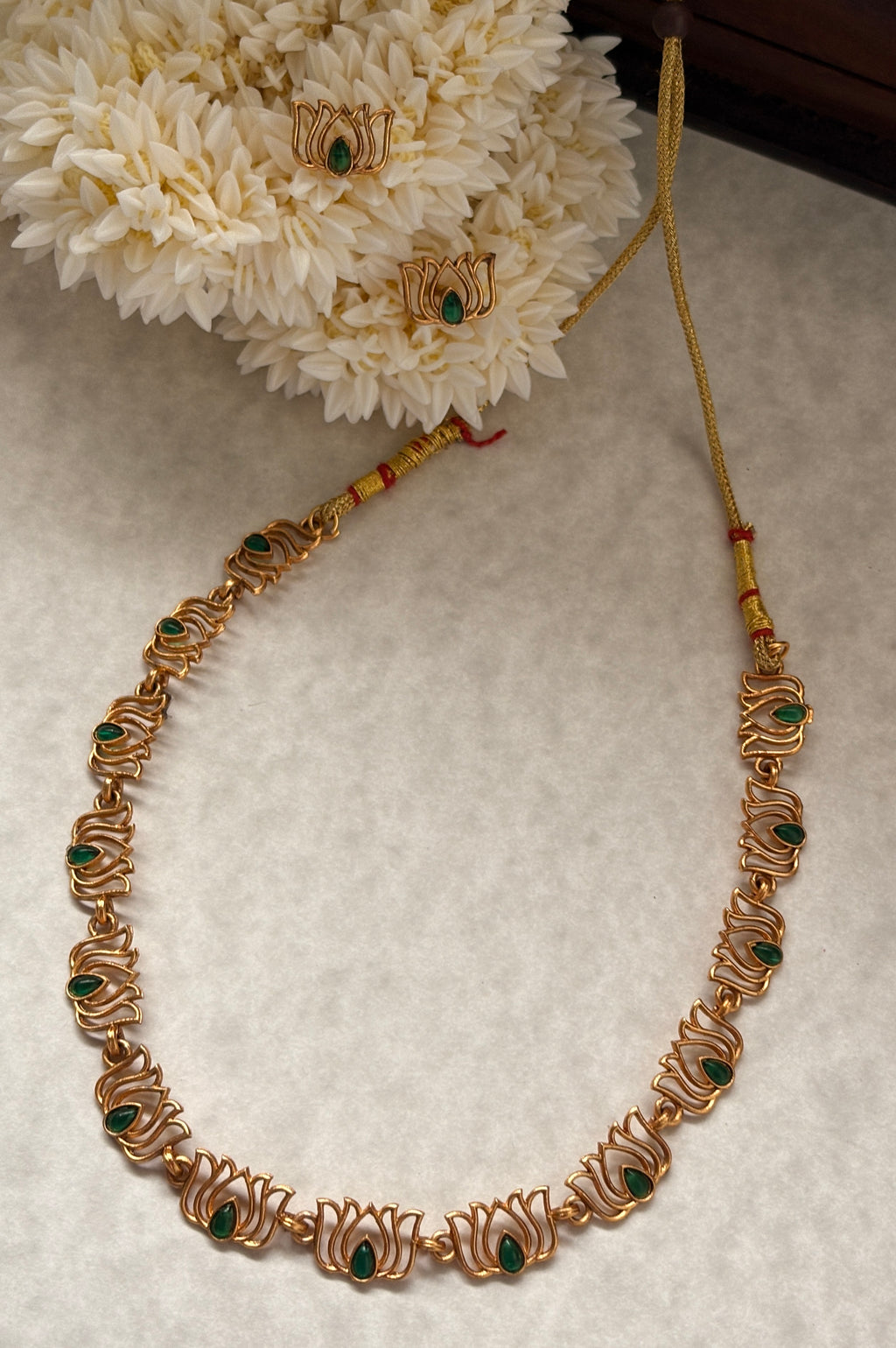 Emerald Lotus Necklace Set