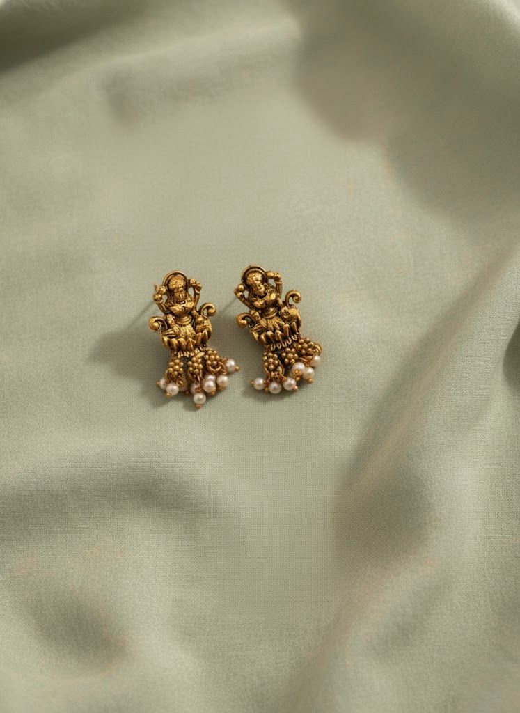 Lakshmi Grace Antique Set