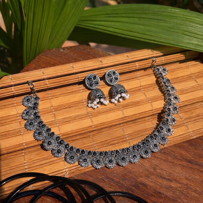 Heritage Oxidized Necklace Set