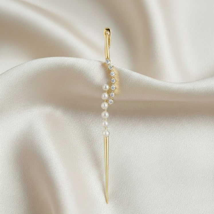 Pearl Arc Ear Cuff