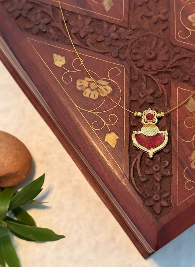 Nira Pendant